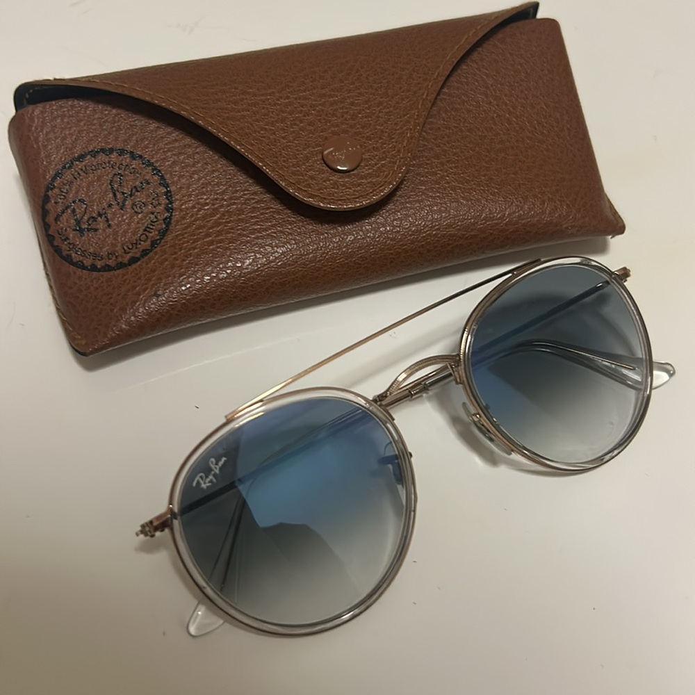 Ray-Bans - Picture 2 of 5